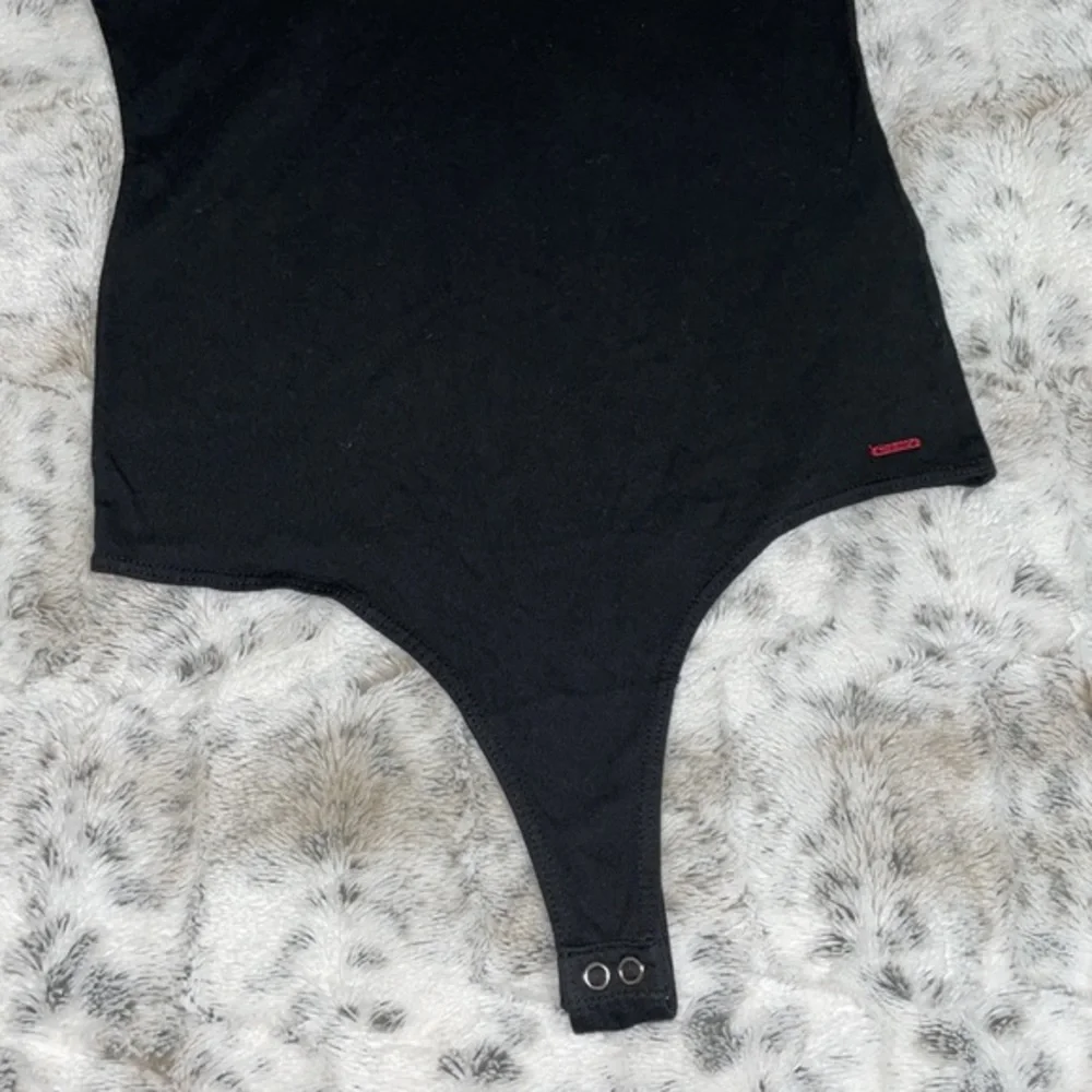 🆕 NWT N:Philanthropy Mystic V Neck Tank Top Black Bodysuit